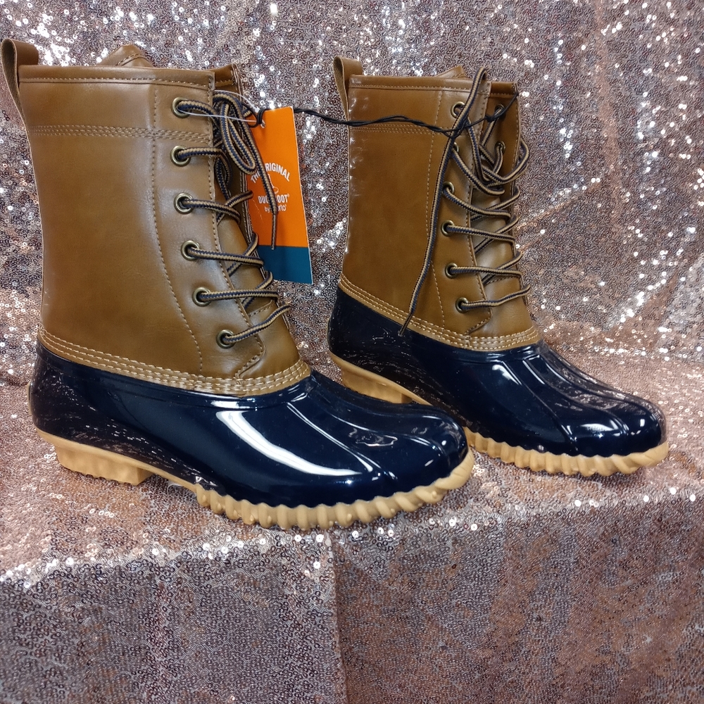Sz 7 navy blue & leather Duck boots Brand new with tags